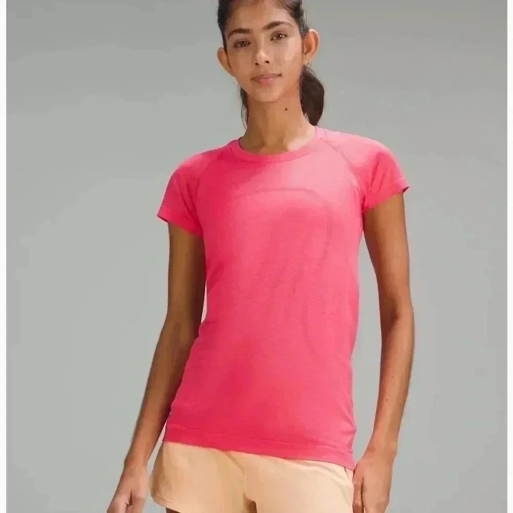 Lululemon Swiftly Tech Short-Sleeve Shirt 2.0 lipgloss